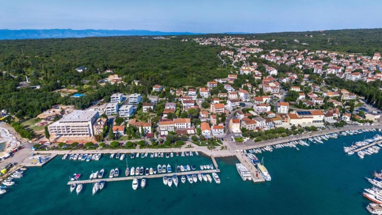 Apartman Kovac Малинска Екстериор снимка