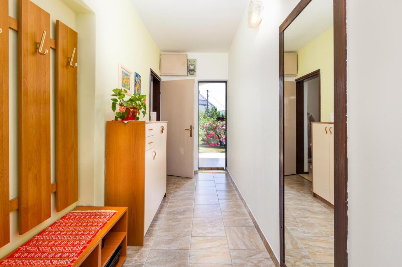 Apartman Kovac Малинска Екстериор снимка