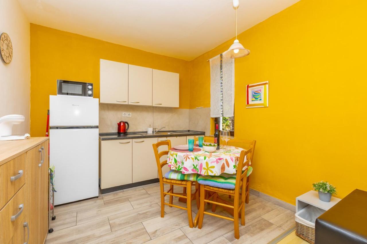 Apartman Kovac Малинска Екстериор снимка