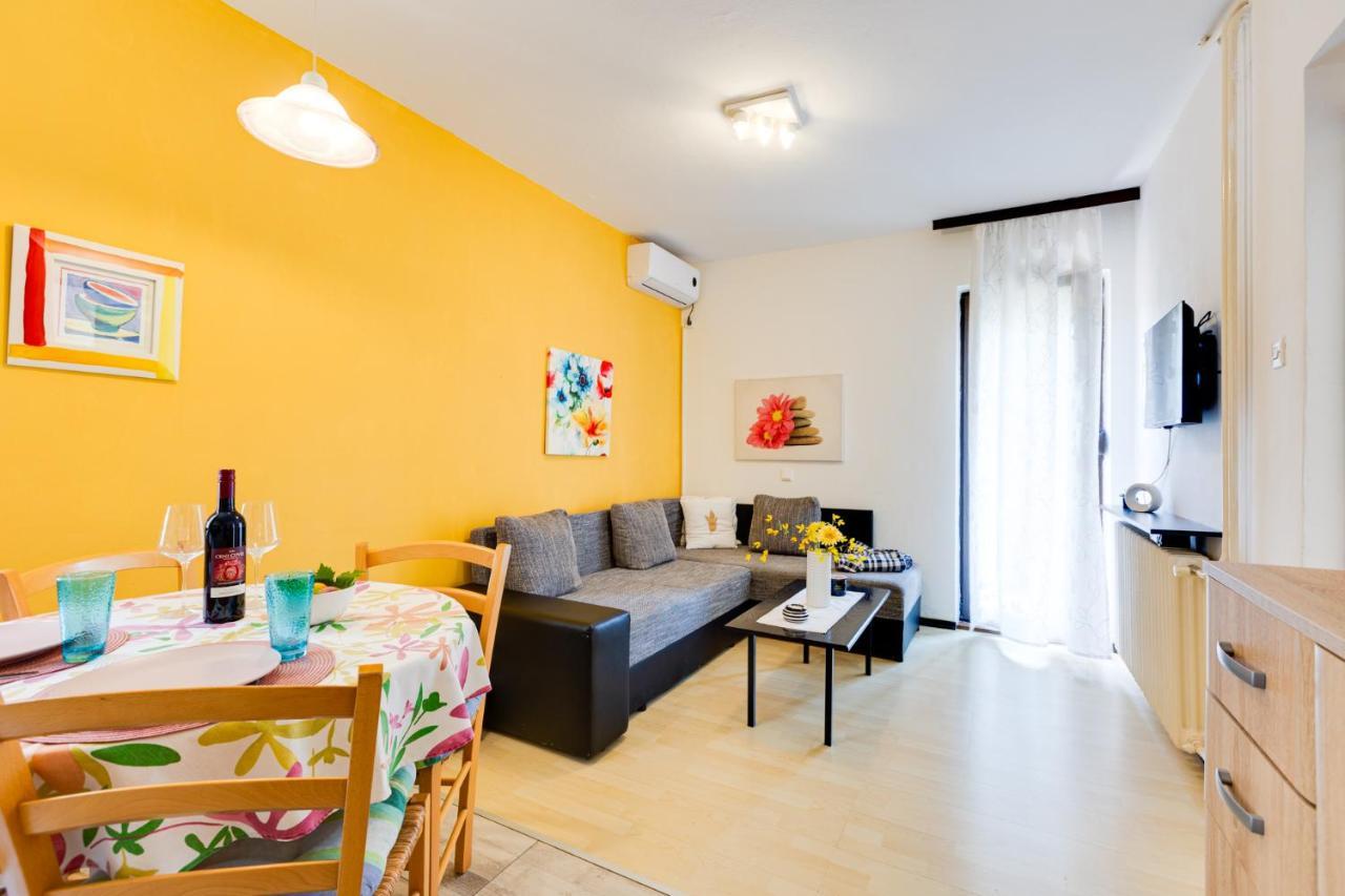 Apartman Kovac Малинска Екстериор снимка